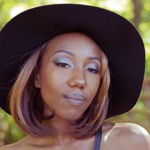 Meet your Posher, Brittney